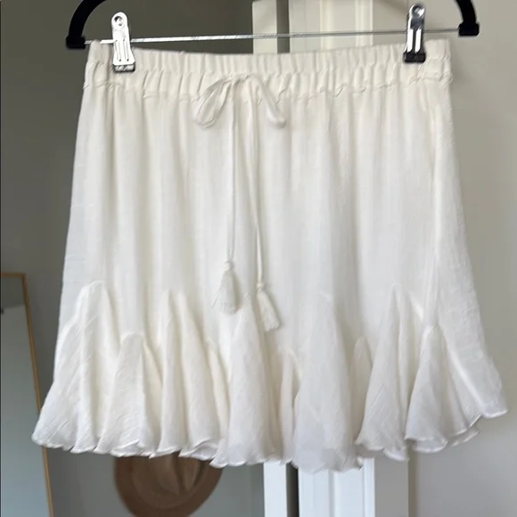 NWT Elegant White Ruffle Skirt - Picture 3 of 10